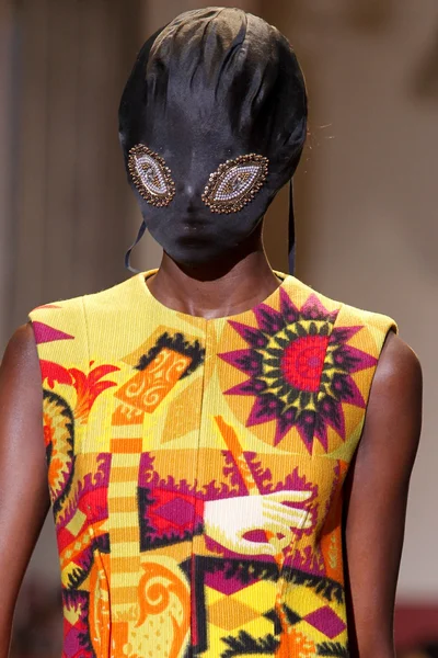 Look 22